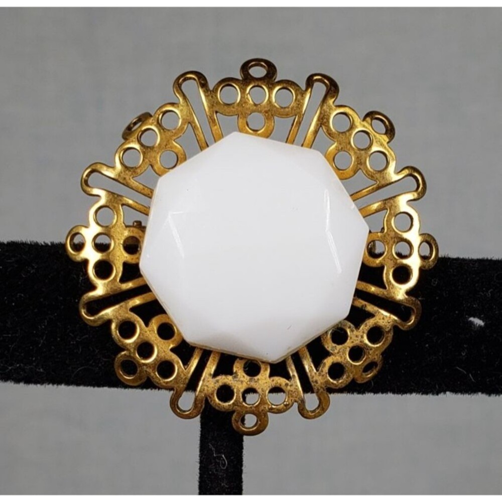 Vintage 1960's Signed Freirich White Cabochon Filigree Brooch Pin - Picture 5 of 15